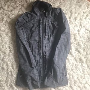 Lululemon lined waterproof windbreaker